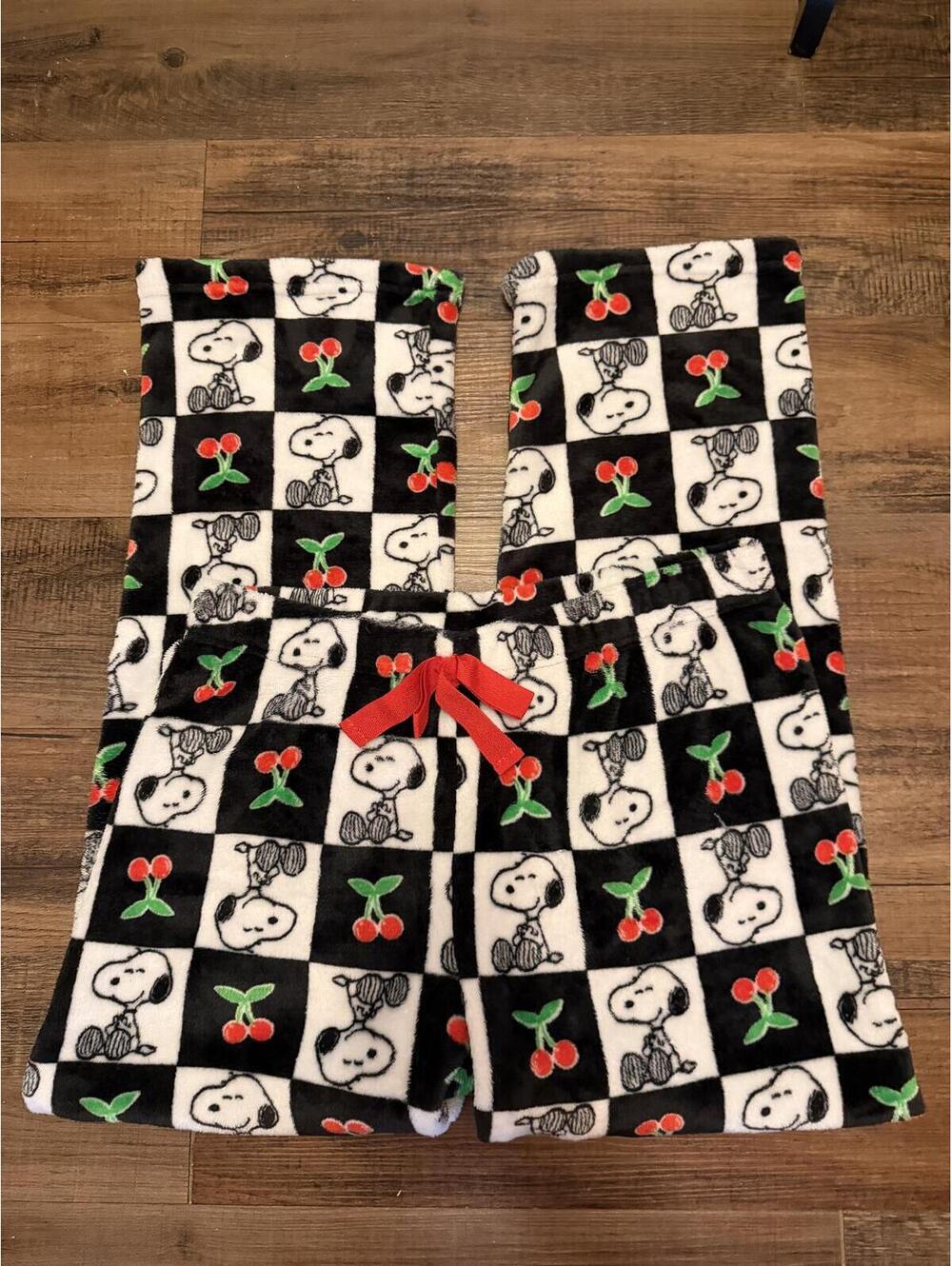 Snoopy pajama pants